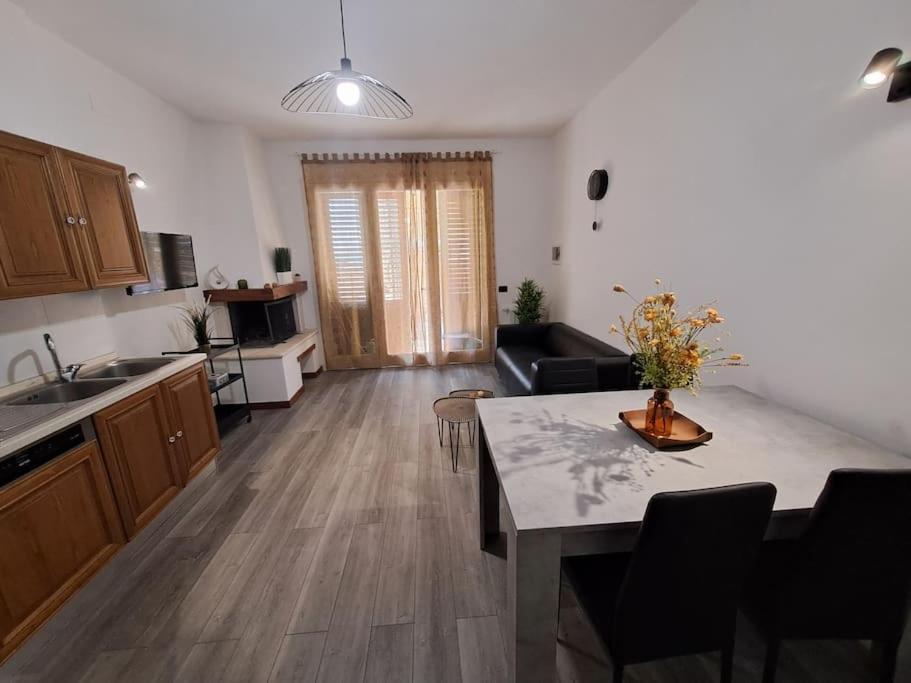 Tra San Gimignano E Volterra Apartment Luaran gambar